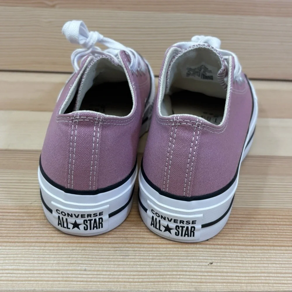 Converse All Star Chuck Taylor  Low Top Lift Womens Platform Sneaker Sz 7.5